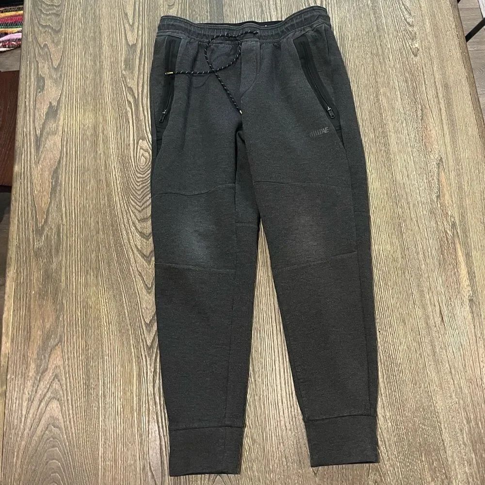 American Eagle Jogger Pants Mid Rise Elastic Waist Zipper Pockets Gray Size M